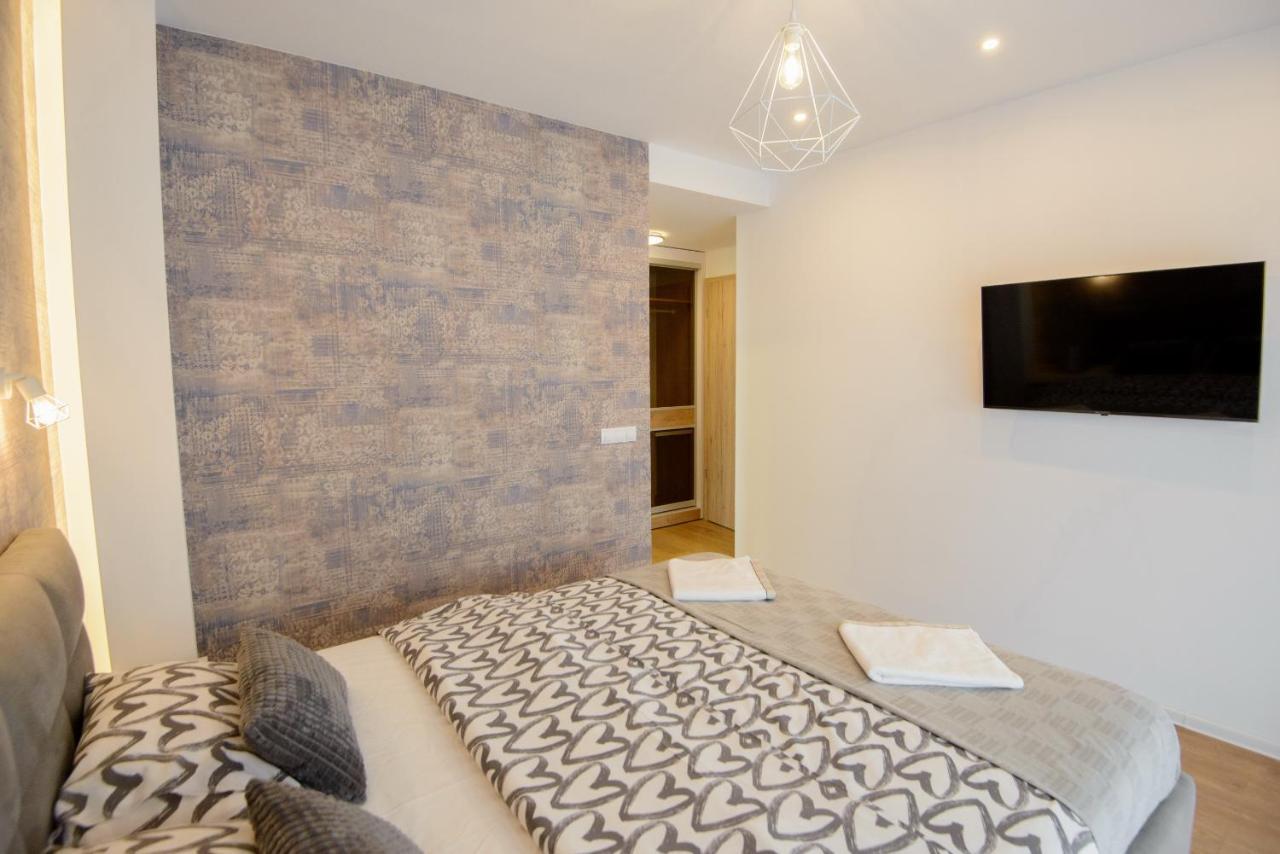 Penthouse Eliza - Coressi Braşov Buitenkant foto