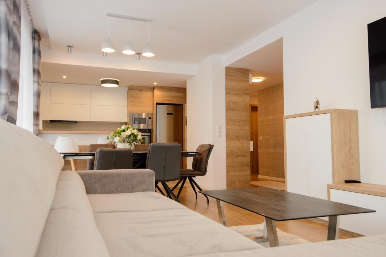 Penthouse Eliza - Coressi Braşov Buitenkant foto