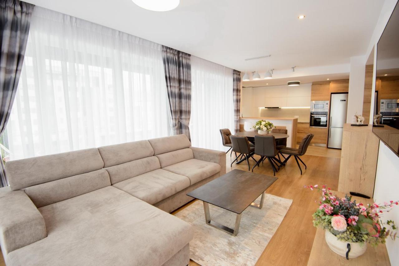 Penthouse Eliza - Coressi Braşov Buitenkant foto