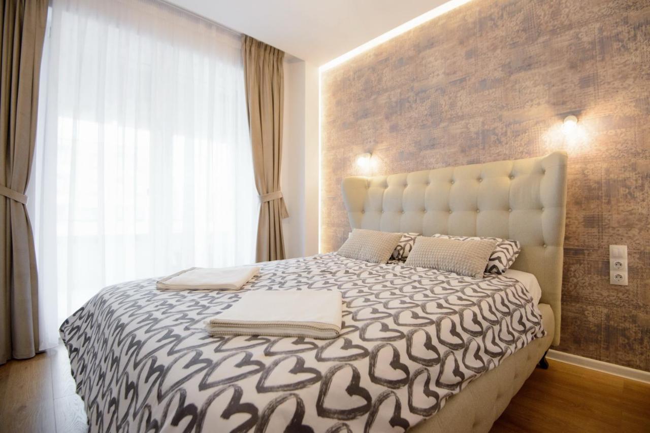 Penthouse Eliza - Coressi Braşov Buitenkant foto